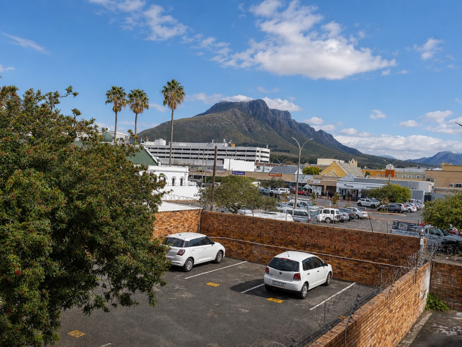 1 Bedroom Property for Sale in Stellenbosch Central Western Cape